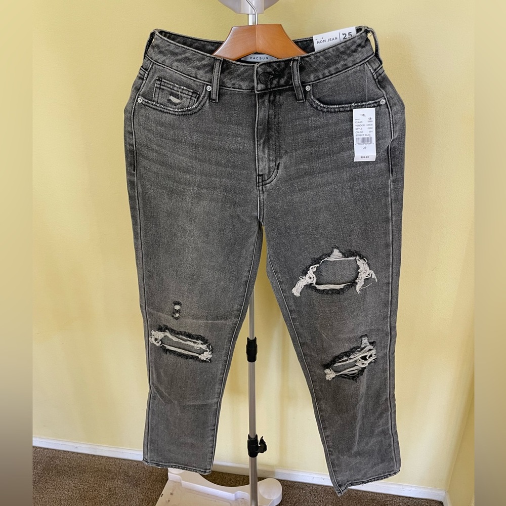 PacSun Mom Jean Size 25
